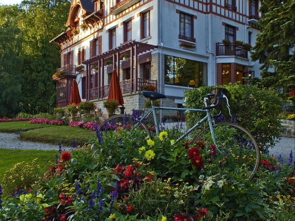 Bois Joli Hotel Bagnoles de l'Orne Normandie Bagian luar foto